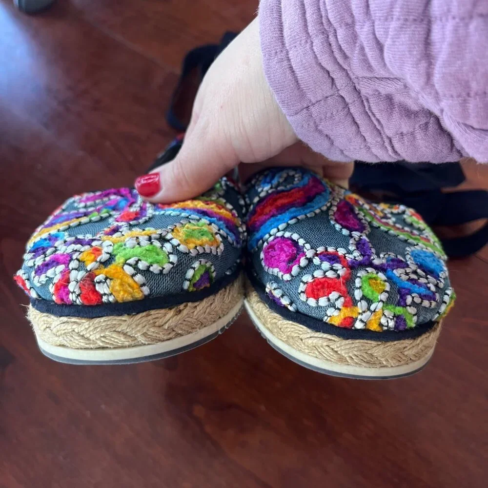 Stuart Weitzman Embroidered Denim Espadrille Flats With Black Ribbon Tie- Sz. 9.